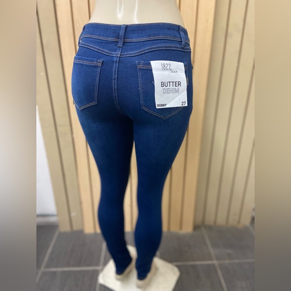 1822 Butter Denim Skinny Jeans - Picture 5 of 16